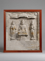 Niche of a buddha triadimage